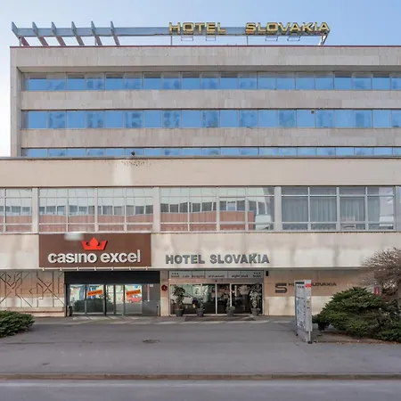 Slovakia 3* زيلينا