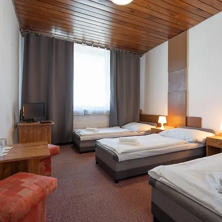 Slovakia 3*
